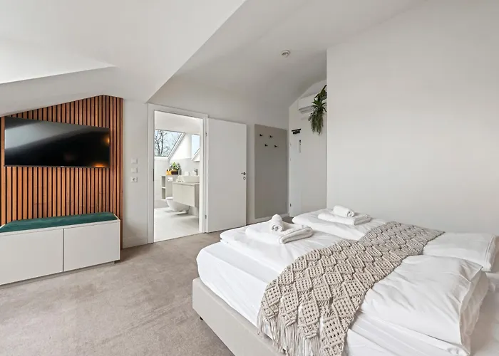 Park Mauer - Boutique Hotel, Restaurant, Cafe & Bar