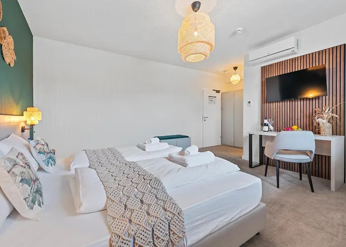 Park Mauer - Boutique Hotel, Restaurant, Cafe & Bar Hotel